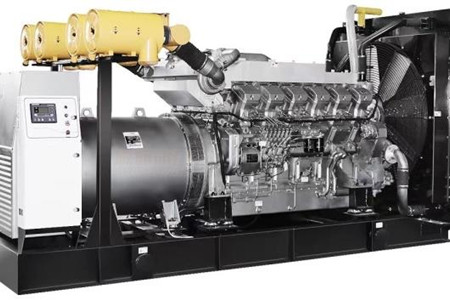 三菱發(fā)電機(jī)組油壓過低該如何處理？